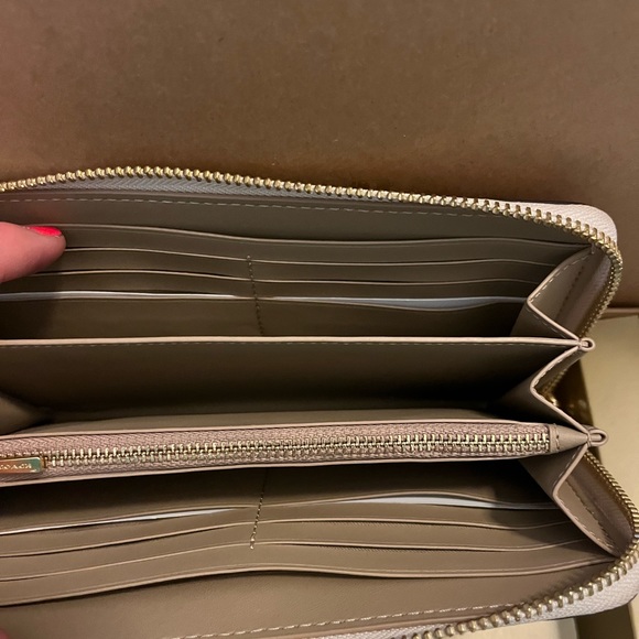 EUC Coach wristlet/wallet - Picture 7 of 10